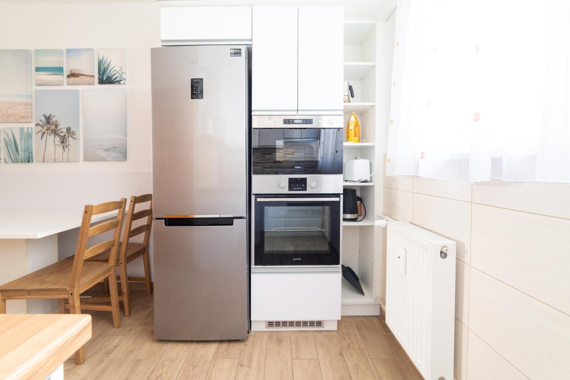 Comfort 14 -- Stylish City Apartment Netflix, Wi-Fi & Parking Μίσκολτς Εξωτερικό φωτογραφία