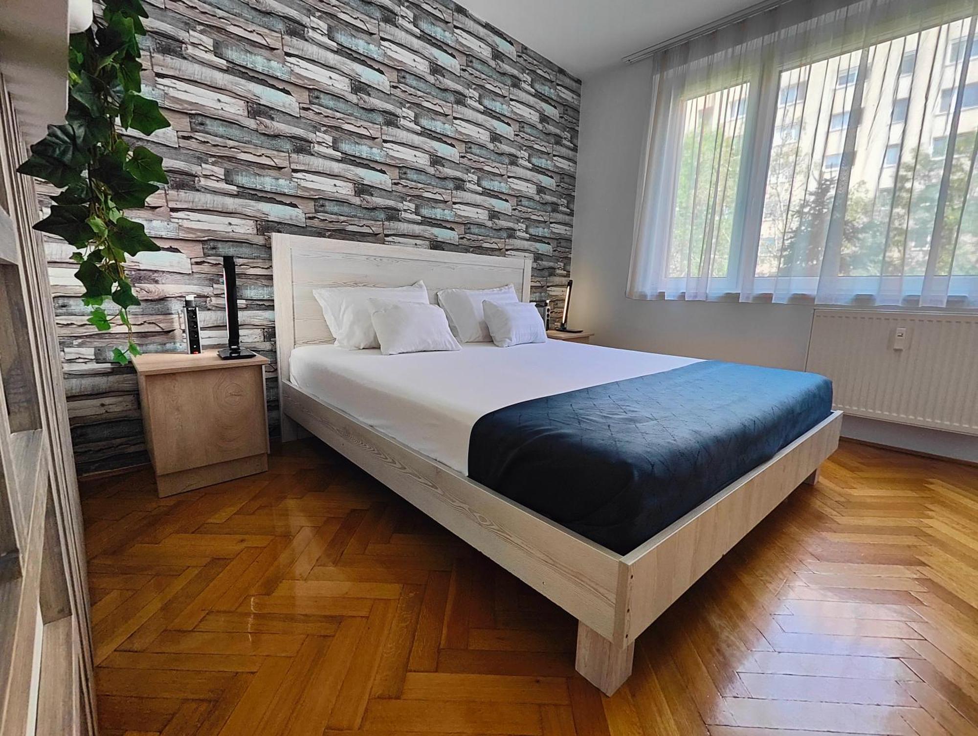 Comfort 14 -- Stylish City Apartment Netflix, Wi-Fi & Parking Μίσκολτς Εξωτερικό φωτογραφία